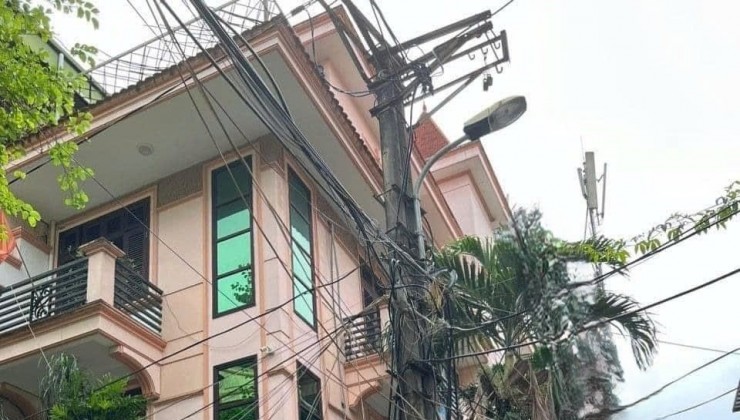 CHO THUÊ NHÀ LIỀN KỀ LÔ GÓC Ô TÔ TRÁNH PHỐ TRƯƠNG ĐỊNH,120M2, 4 TẦNG, 20 TRIỆU